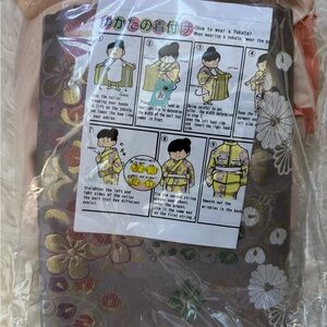 NWT Floral Long Sleeve Kimono Dress  👘 purchased in Japan 💯 percent authentic